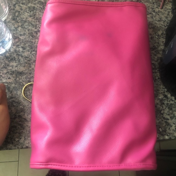Pink makeup holder and carrier for traveling - Picture 6 of 6
